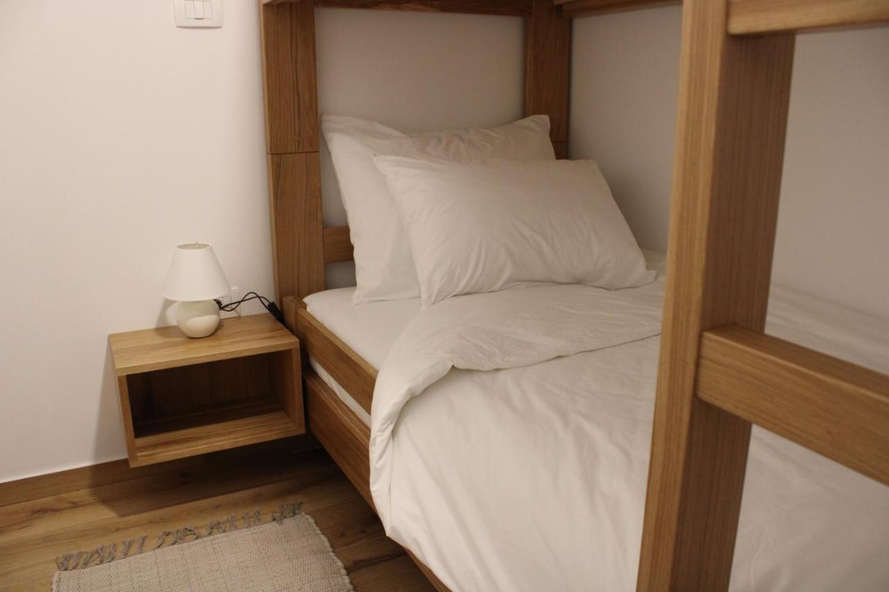 G House Hotel Dutovlje Bagian luar foto